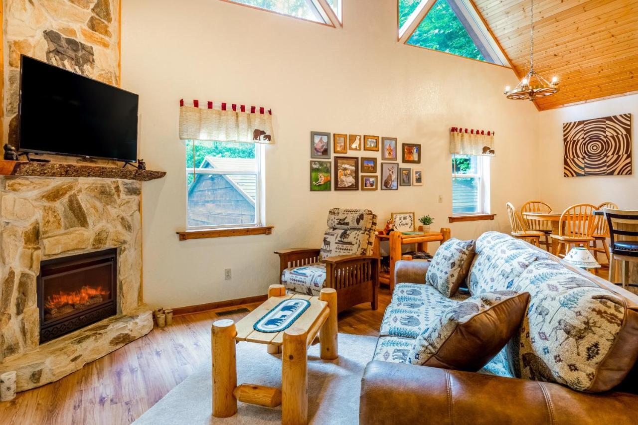 Villa Red Fox Den Sylva Exterior foto