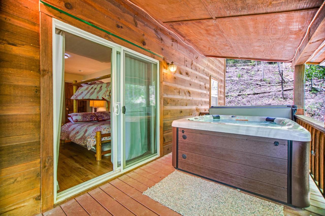 Villa Red Fox Den Sylva Exterior foto